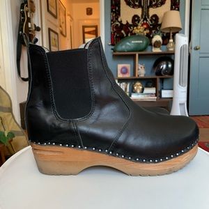 Swedish leather and wood wedge clog boots size 41